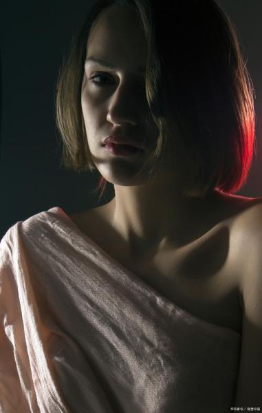 如何通过摄影表达情感_摄影技巧与情感共鸣