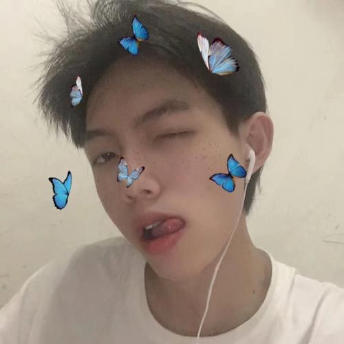 男生吐舌头是什么心理_男生吐舌头暗示什么