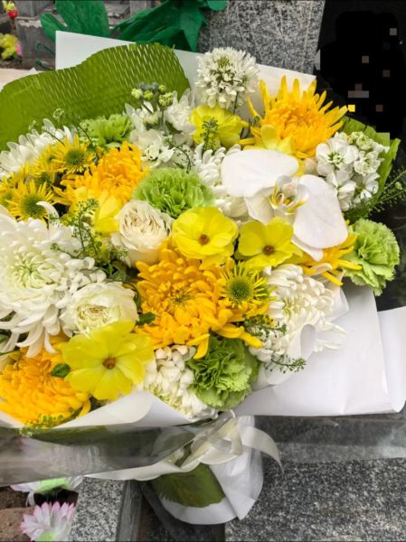 祭日如何表达哀思_祭日送什么花最合适