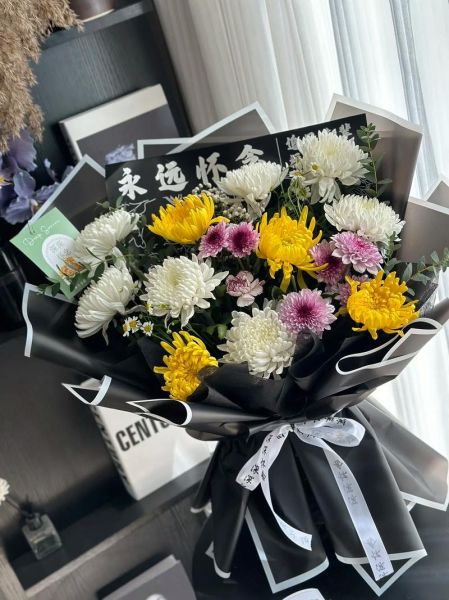 祭日如何表达哀思_祭日送什么花最合适