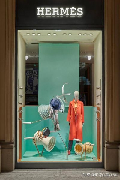 橱窗怎么布置才浪漫_橱窗情感表达技巧