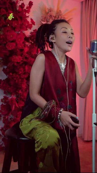 蓝歌曲表达什么情感_如何理解蓝调情绪